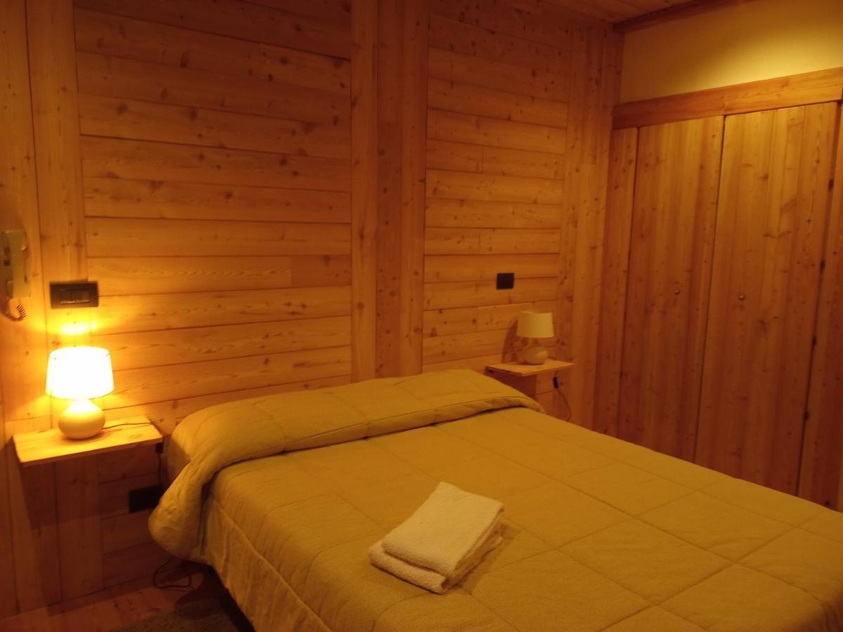Albergo Martinet Vernante Kültér fotó