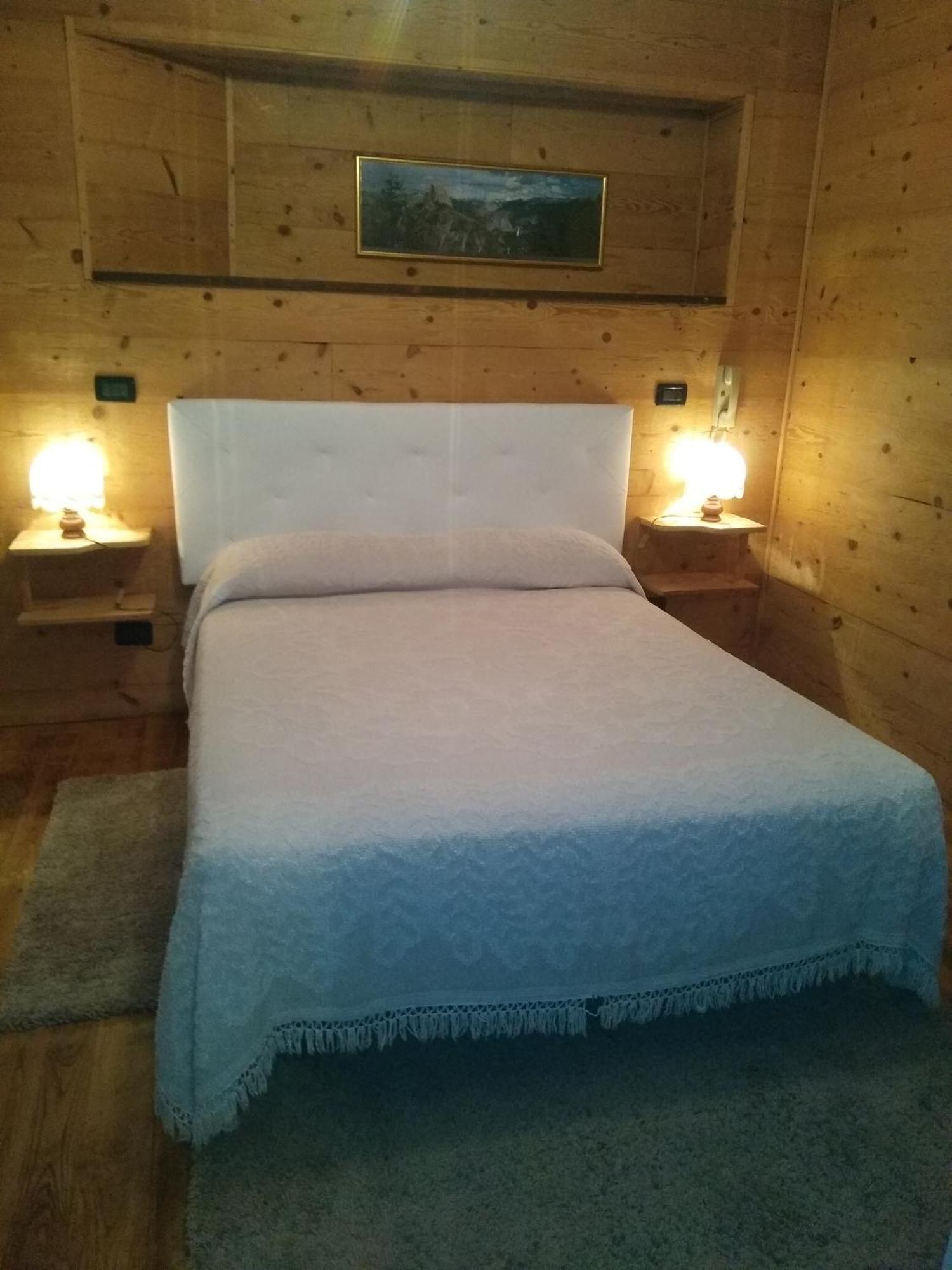 Albergo Martinet Vernante Kültér fotó