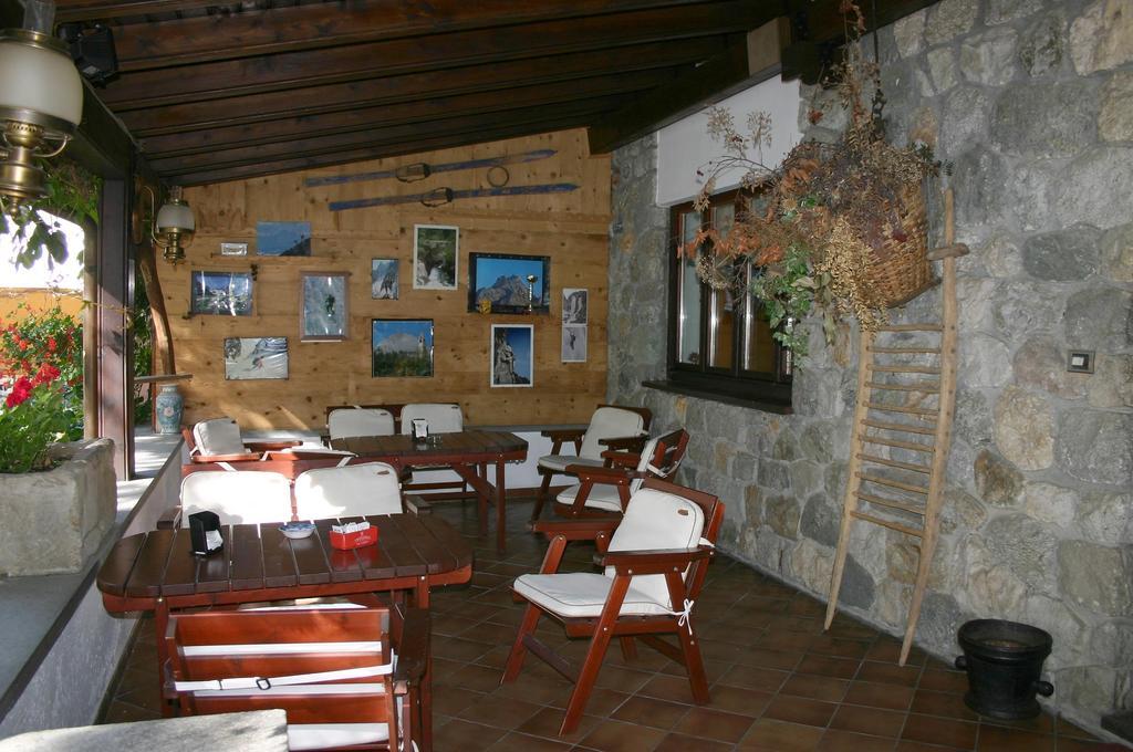 Albergo Martinet Vernante Kültér fotó