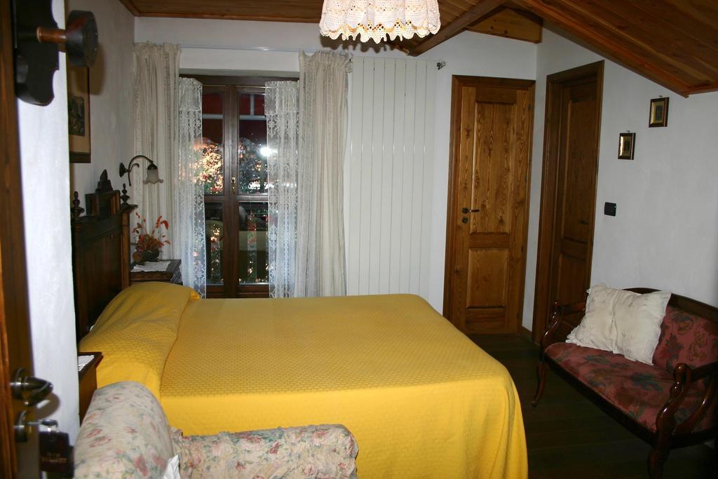Albergo Martinet Vernante Szoba fotó