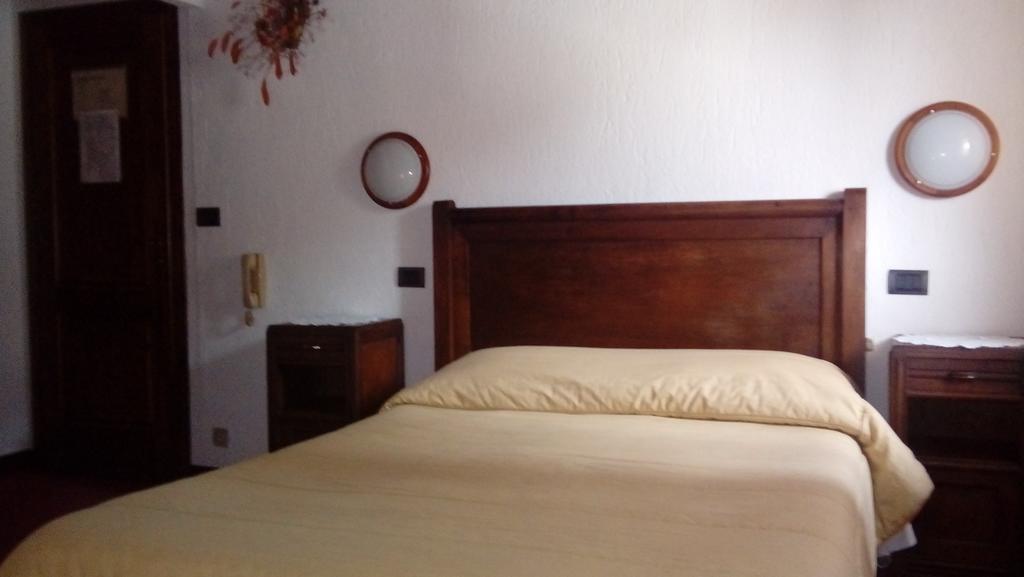 Albergo Martinet Vernante Kültér fotó
